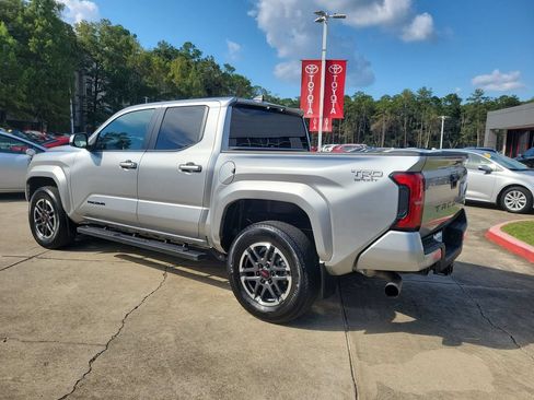Used 2024 Toyota Tacoma TRD Sport RWD image 3