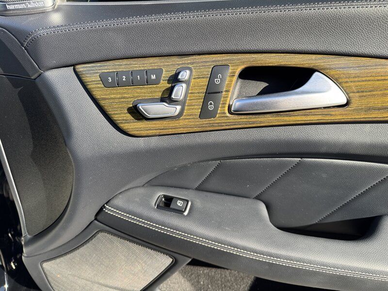 Used 2015 Mercedes-Benz CLS 400 image 43
