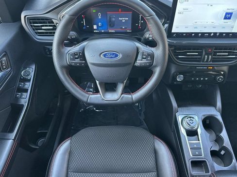 Used 2025 Ford Escape ST-Line w/ Equipment Group 301A FWD image 18
