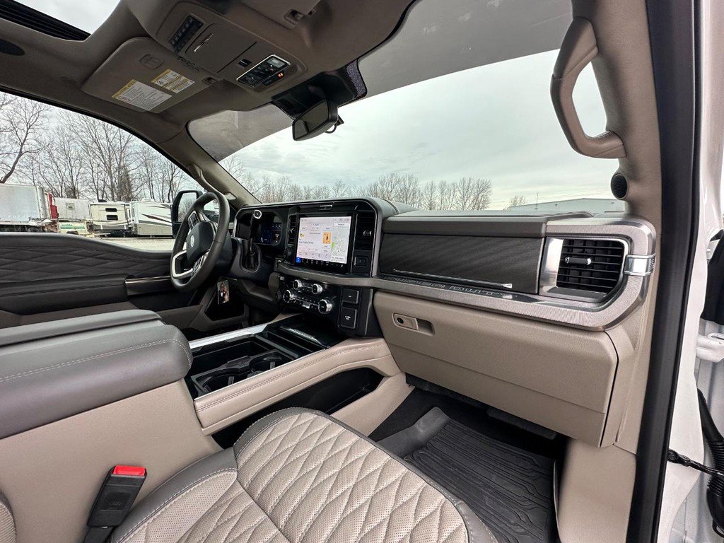 Used 2026 Ford F450 Platinum w/ Platinum Plus Package AWD/4WD image 24