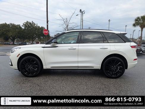 Used 2024 Lincoln Corsair Reserve w/ Equipment Group 201A image 6