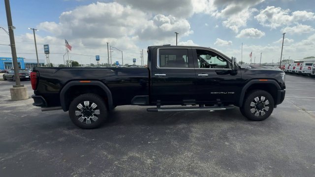 Used 2024 GMC Sierra 3500 Denali w/ Denali Reserve Package AWD/4WD image 9