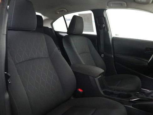 Used 2025 Toyota Corolla LE FWD image 20