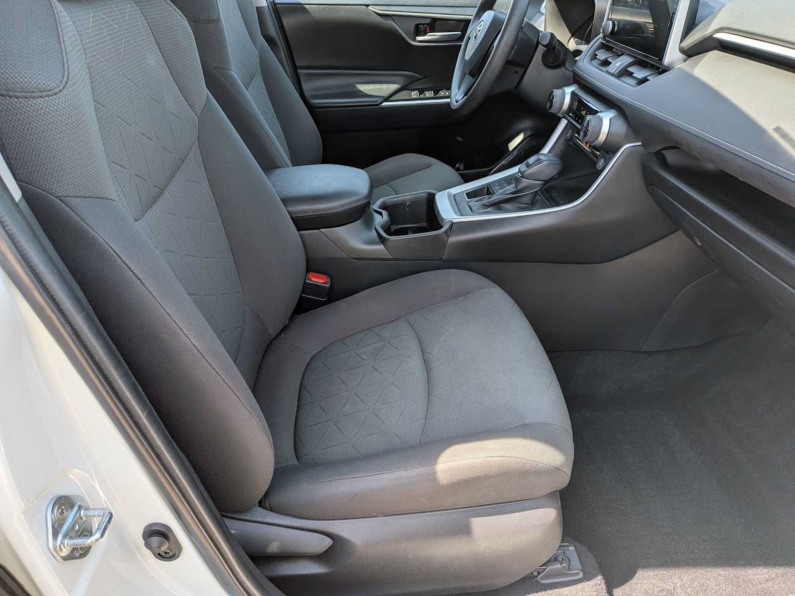 Used 2023 Toyota RAV4 XLE AWD/4WD image 20