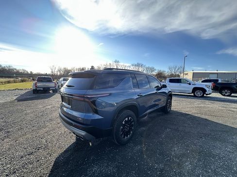 Used 2025 Chevrolet Traverse Z71 w/ LPO, Floor Liner Package image 3