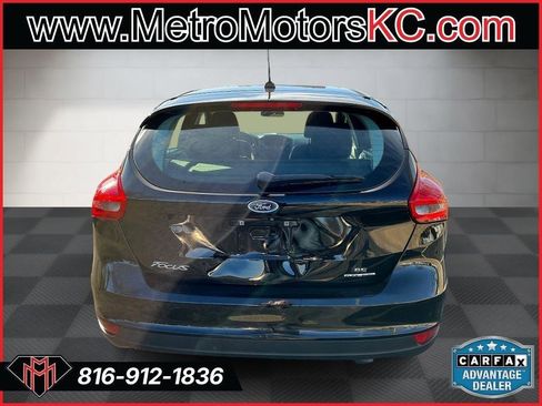 Used 2016 Ford Focus SE image 4