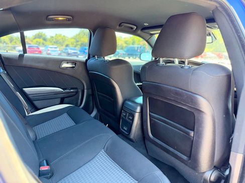 Used 2022 Dodge Charger R/T w/ Blacktop Package RWD image 21