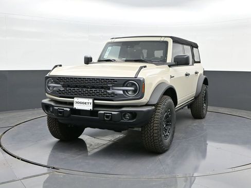 New 2025 Ford Bronco Badlands image 28