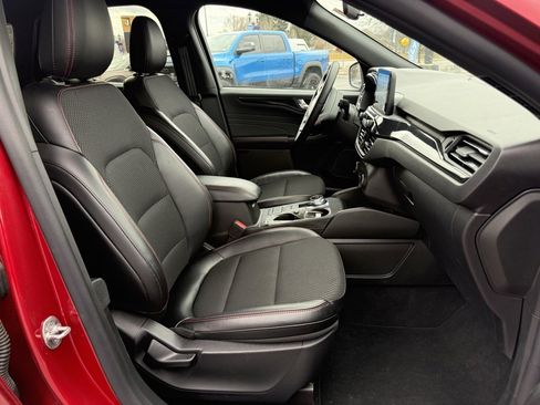Used 2025 Ford Escape ST-Line image 8