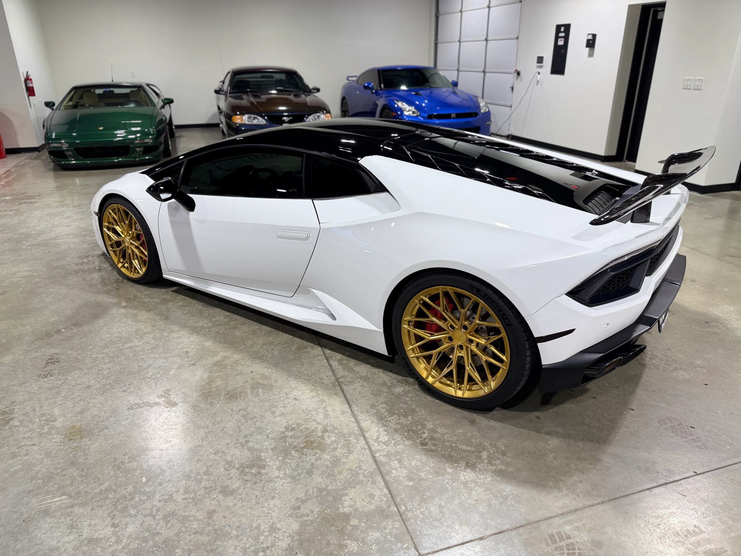 Used 2017 Lamborghini Huracan LP 580-2 RWD image 7