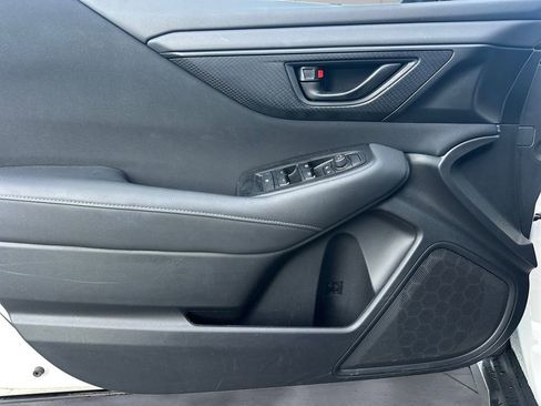 Used 2025 Subaru Outback image 12