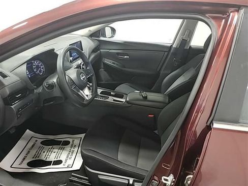 Used 2025 Nissan Sentra SV FWD image 5