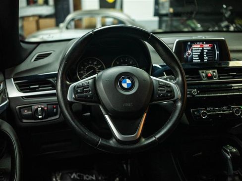 Used 2017 BMW X1 xDrive28i AWD/4WD image 16