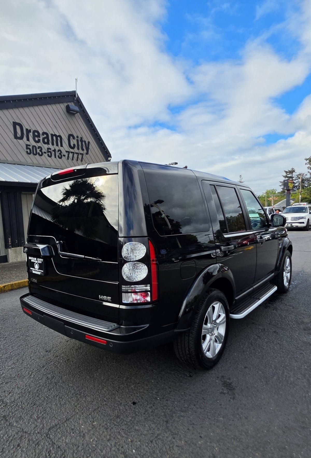 Used 2016 Land Rover LR4 HSE Silver Edition AWD/4WD image 8