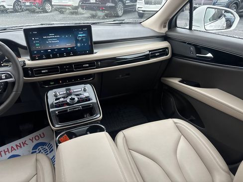 Certified 2023 Lincoln Nautilus FWD w/ Premium Package image 30