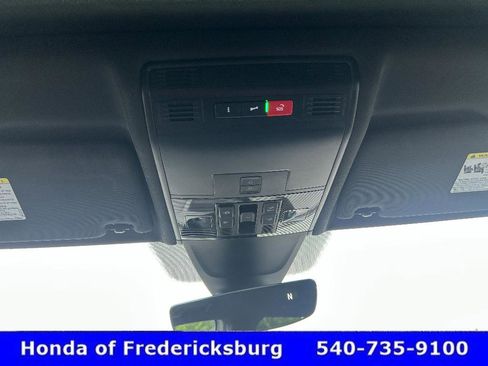 Used 2022 Volkswagen Tiguan SE R-Line AWD/4WD image 25