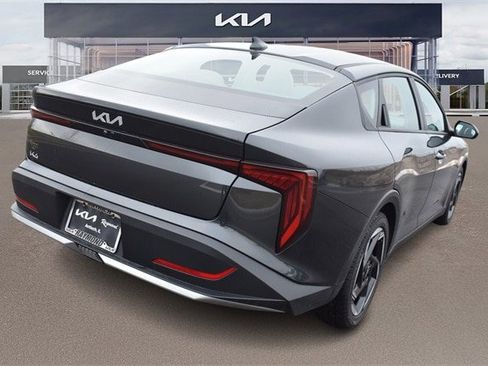 New 2025 Kia K4 EX image 3