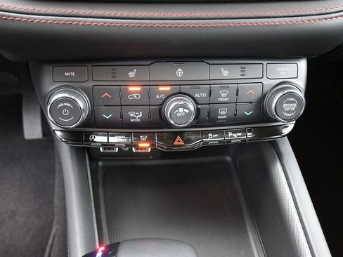 Used 2026 Dodge Durango GT RWD image 28