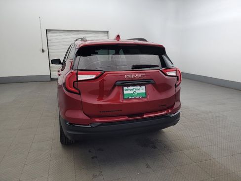 Used 2023 GMC Terrain SLE w/ Elevation Edition image 6