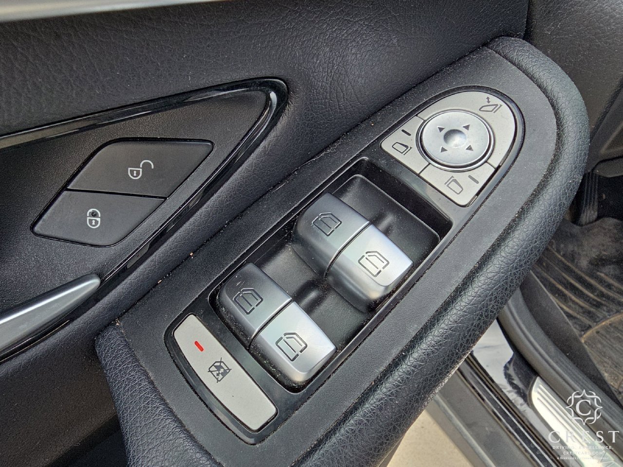 Used 2018 Mercedes-Benz GLC 300 4MATIC image 5