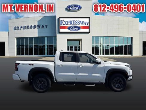 Used 2025 Nissan Frontier PRO-4X w/ Pro Convenience Package AWD/4WD image 5