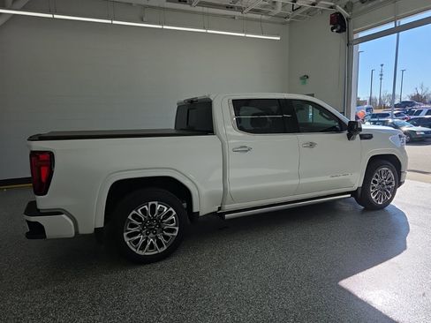Used 2023 GMC Sierra 1500 Denali Ultimate image 6