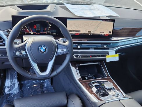 New 2026 BMW X5 xDrive50e AWD/4WD image 11