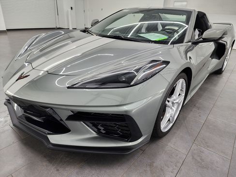 Used 2022 Chevrolet Corvette Stingray Premium Conv w/ Z51 Performance Package image 57