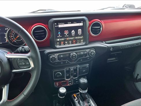 Used 2023 Jeep Wrangler Unlimited Rubicon image 6