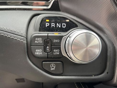 Certified 2025 RAM 1500 Limited w/ Trailer Tow Group image 24