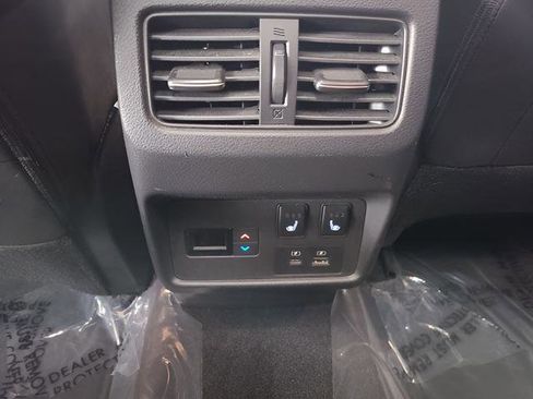 Used 2021 Nissan Rogue Platinum image 20