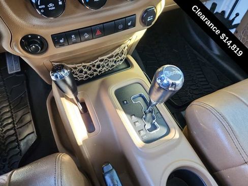 Used 2012 Jeep Wrangler Unlimited Rubicon w/ Dual Top Group image 38