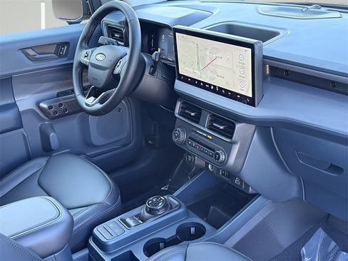 New 2026 Ford Maverick Lariat w/ Black Appearance Package image 6