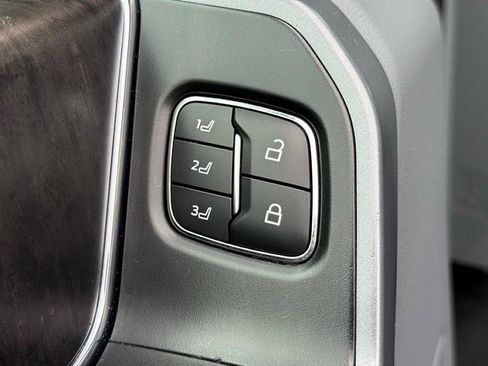 Used 2022 Ford F150 Lariat image 16