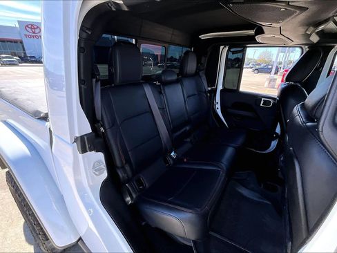 Used 2024 Jeep Gladiator Rubicon image 40