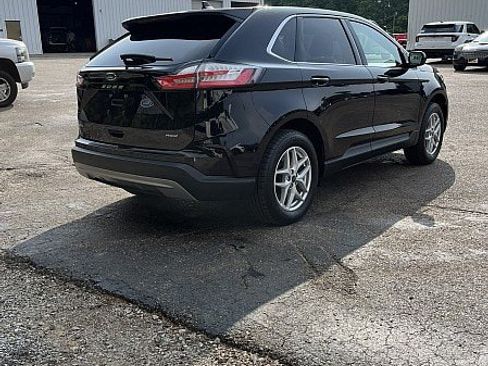 Used 2023 Ford Edge SEL w/ Convenience Package AWD/4WD image 7