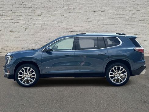 Used 2025 GMC Acadia Denali w/ Super Cruise Package FWD image 2