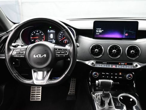 Used 2022 Kia Stinger GT-Line RWD image 11