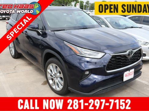 Used 2022 Toyota Highlander Limited image 1