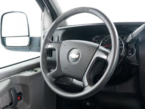 Used 2014 Chevrolet Express 2500 w/ Cold Climate Package image 21