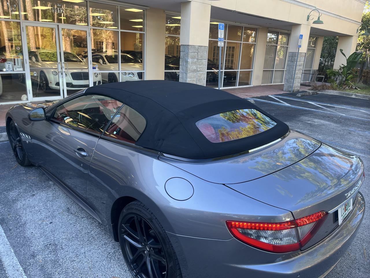 Used 2016 Maserati GranTurismo Sport RWD image 17