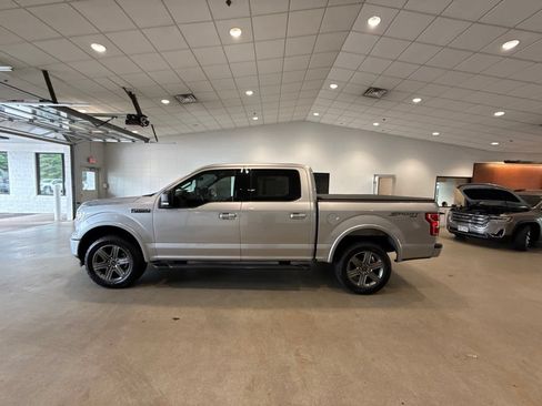 Used 2020 Ford F150 XLT w/ Equipment Group 302A Luxury AWD/4WD image 4