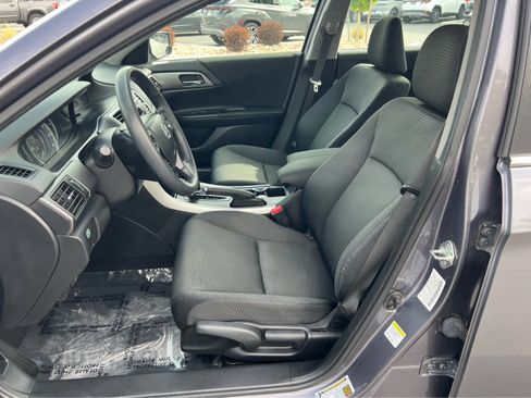 Used 2015 Honda Accord LX image 15