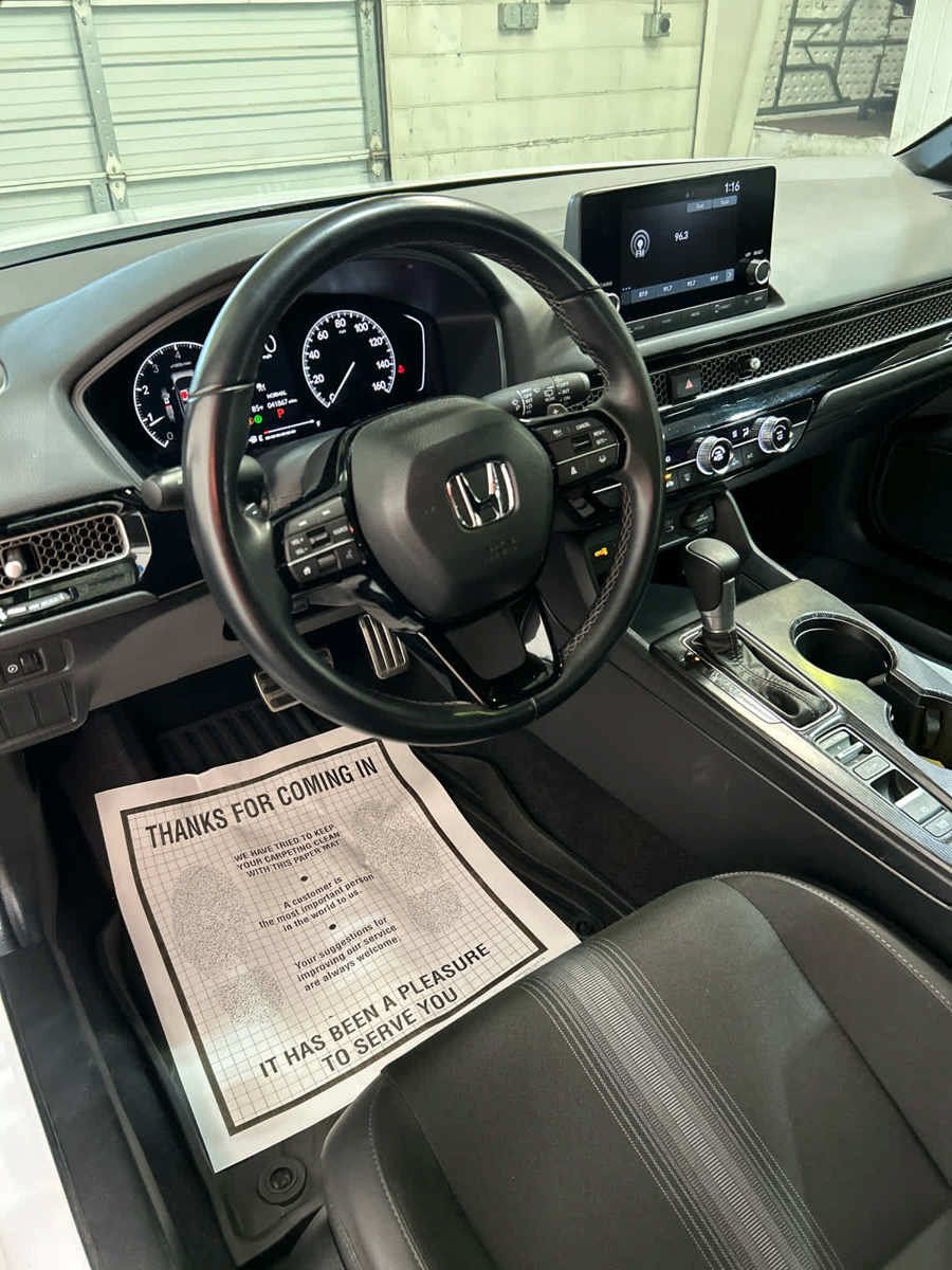 Used 2025 Honda Civic Sport image 9
