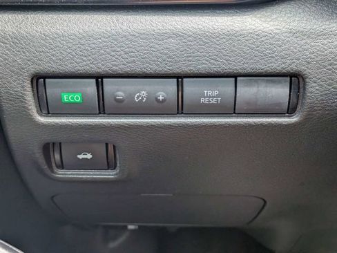 Used 2023 Nissan Sentra SV FWD image 22