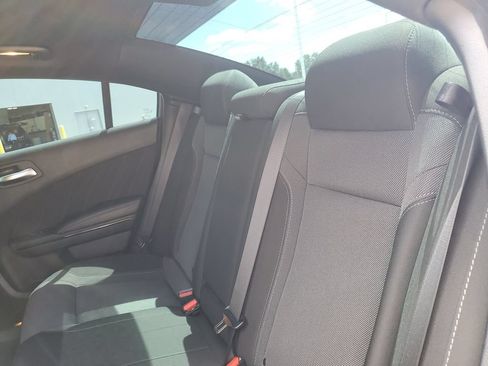 Used 2022 Dodge Charger SXT w/ Blacktop Package AWD/4WD image 32
