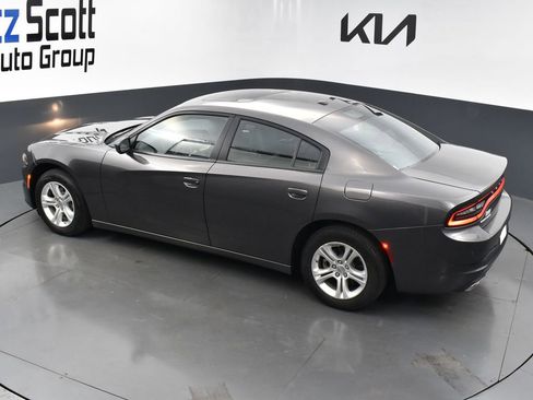Used 2022 Dodge Charger SXT w/ Leather Interior Group image 18