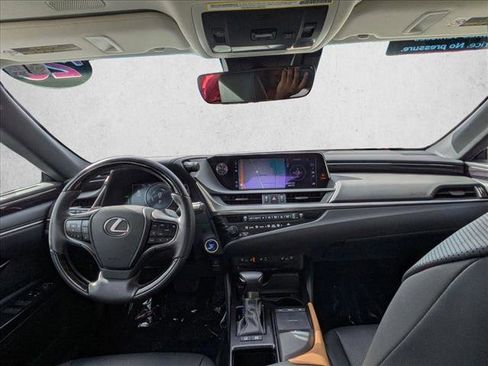 Used 2020 Lexus ES 300h w/ Premium Package image 13