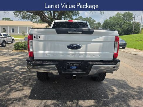 Used 2017 Ford F250 Lariat w/ Lariat Value Package AWD/4WD image 3