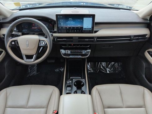 Certified 2023 Lincoln Corsair AWD w/ Equipment Group 101A image 16